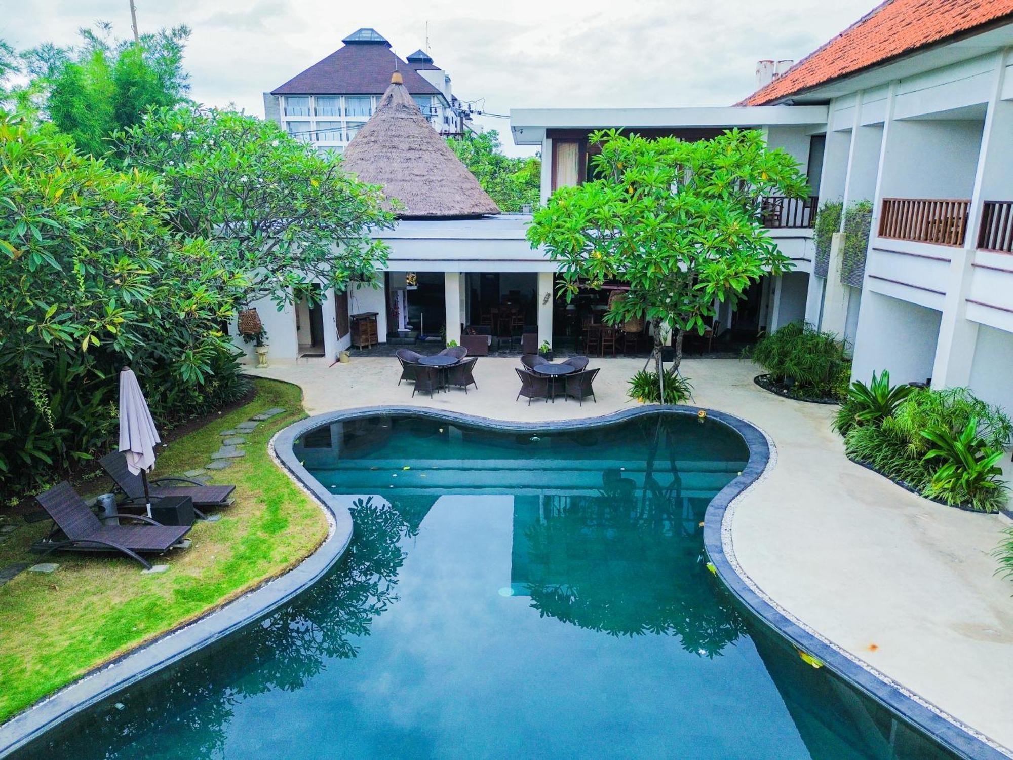 Villa Diana Bali 16 Bedrooms Семиньяк Экстерьер фото