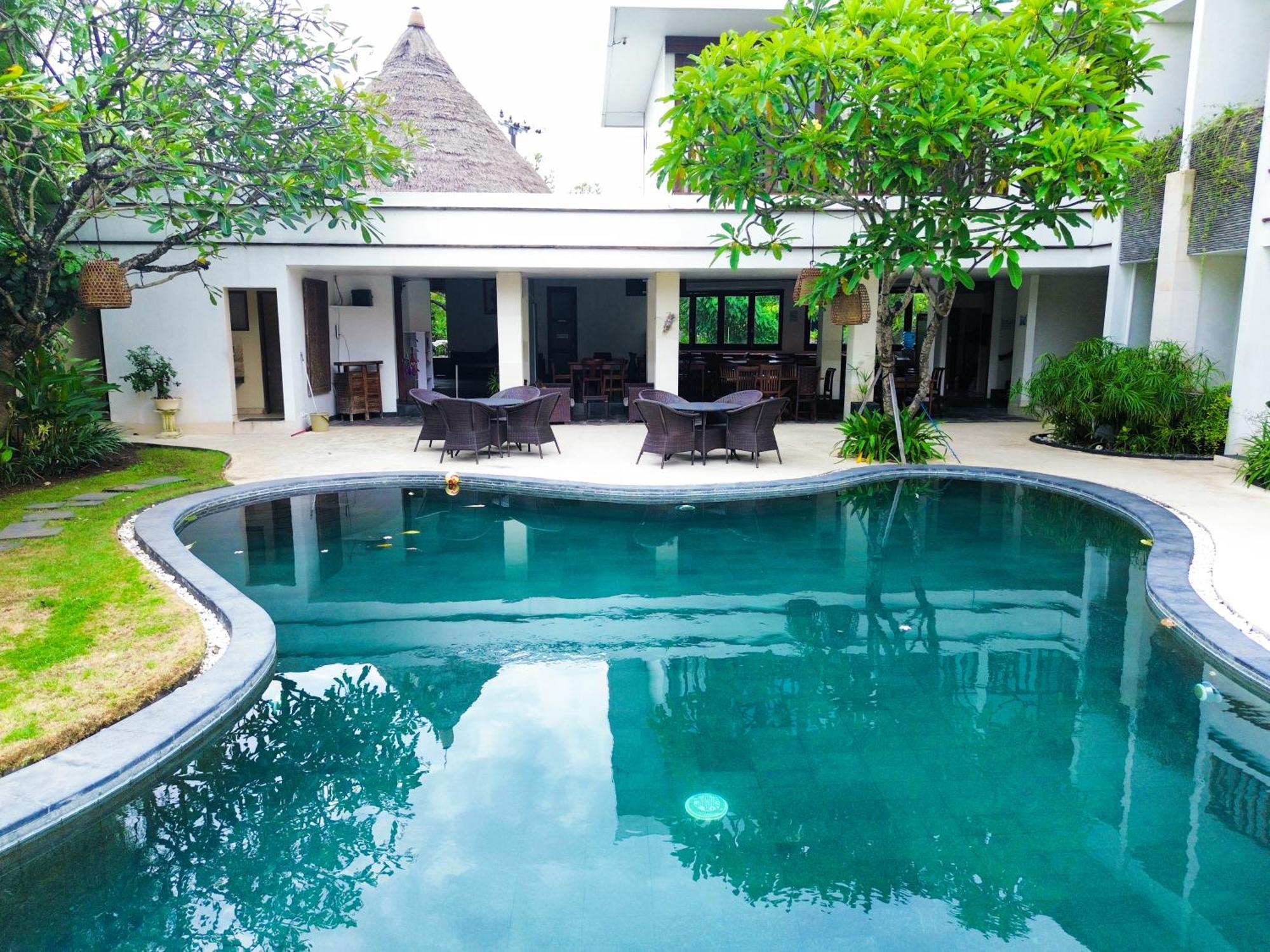 Villa Diana Bali 16 Bedrooms Семиньяк Экстерьер фото