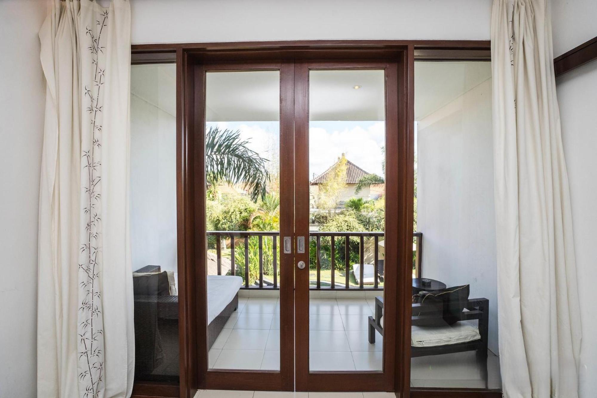 Villa Diana Bali 16 Bedrooms Семиньяк Экстерьер фото