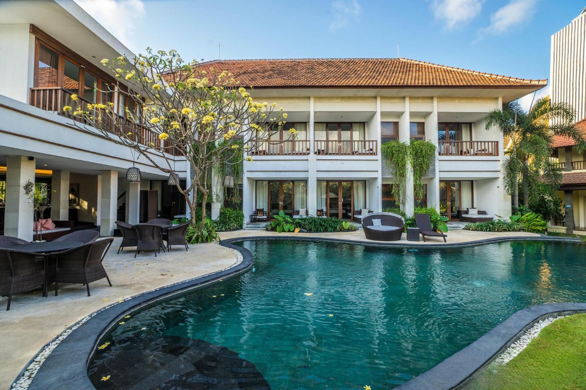 Villa Diana Bali 16 Bedrooms Семиньяк Экстерьер фото